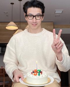 Pria 60 Tahun Ungkap 3 Tips Lifestyle Yang Bikin Terlihat 20-an