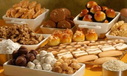 Kue Kering Tahan Lama: 11 Kue Hari Raya Yang Tetap Renyah