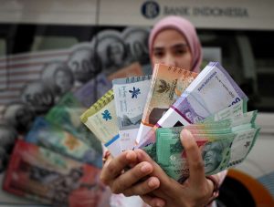 Rupiah Melemah Tajam Ke Rp 17.124 Akibat Konflik Timur Tengah