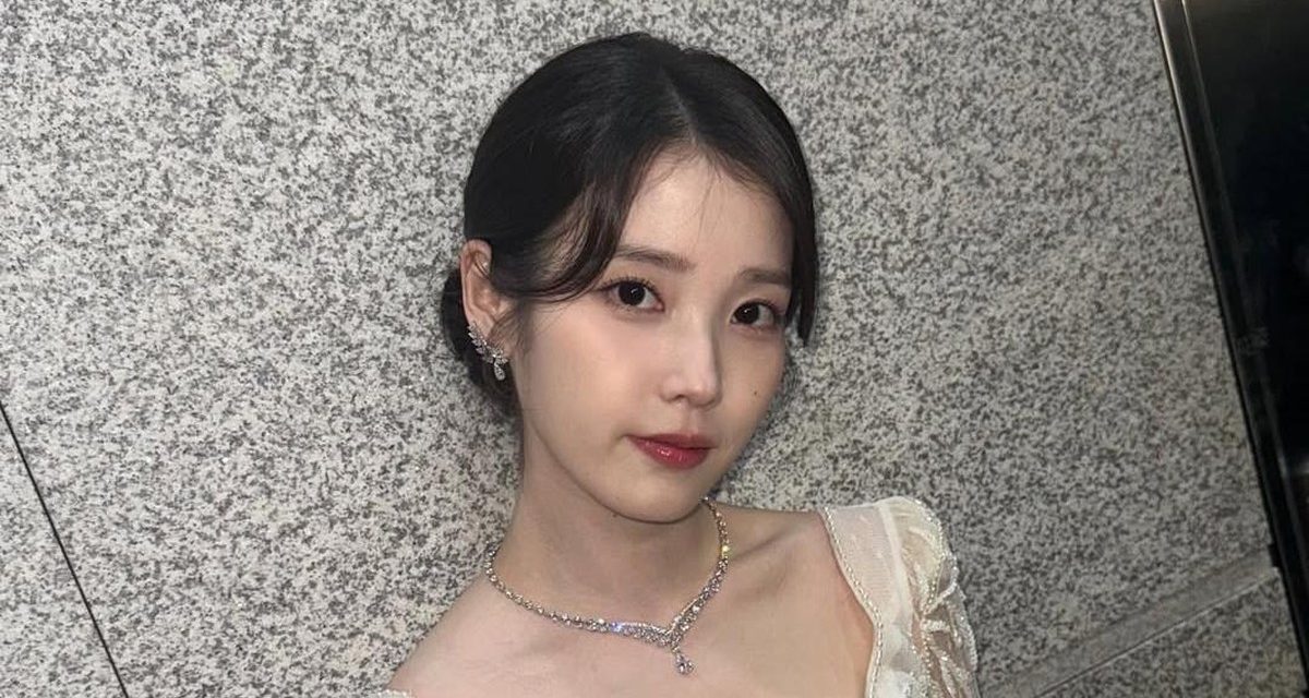IU Umumkan Acara Spesial ‘Bye, Summer’ Untuk Fans Global