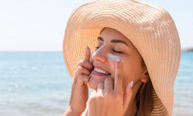 Dokter Kulit Sebut Sunscreen Lebih Utama Dari Pelembap Mahal