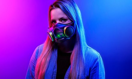 Razer Zephyr Pro: Masker Pintar Dengan Headset Bluetooth
