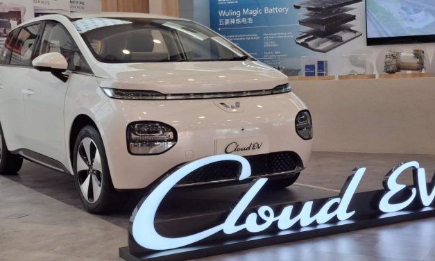 Wuling Cloud EV Terpilih Jadi Armada Transportasi Hijau Di IKN