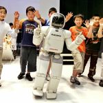 Sekolah Tokyo Uji Coba Guru Robot AI Hadapi Krisis Demografi