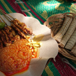 Sensasi Sate Bulayak Bumbu Santan Dan Lontong Daun Enau