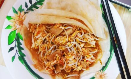 Lumpia Basah Bandung: Gurihnya Tumisan Bengkuang Dan Tauge