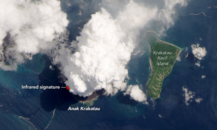 Sebaran Abu Anak Krakatau Ancam Kualitas Udara Banten-Jakarta