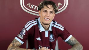 Alejandro Garnacho Resmi Dipinjamkan Dan Berbaju Aston Villa