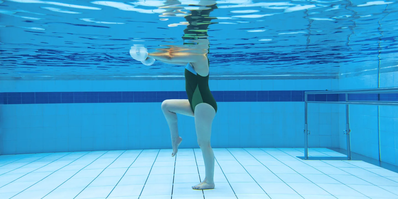 Mengenal Fenomena Aqua Walking Yang Hits Di Anak Muda