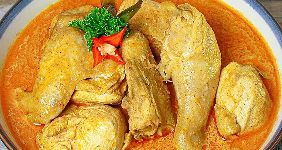 Gulai Ayam Lengkuas Khas Bangka: Aroma Lengkuas Melimpah